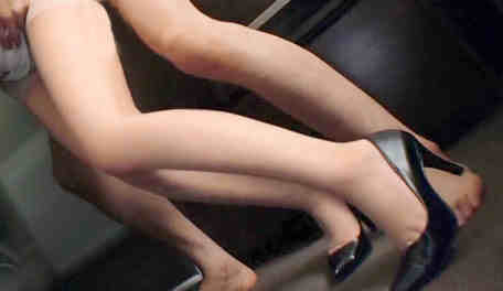 200GANA-2348乐町站搭讪的丝袜美腿OL姐姐