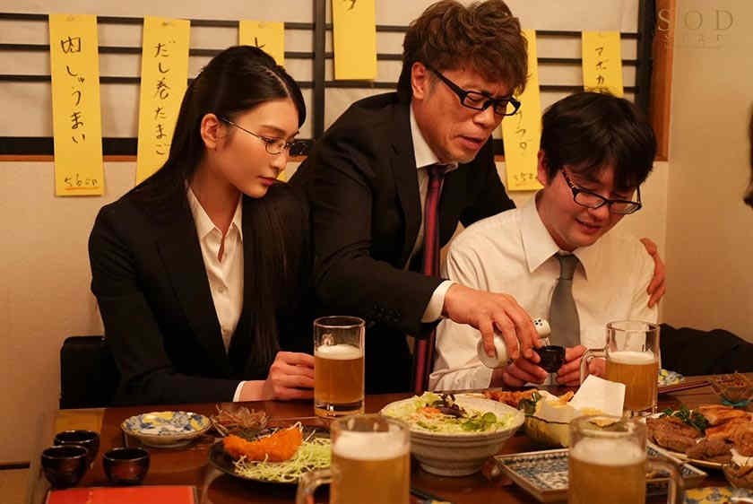 107STARS-591丝袜美腿OL本庄鈴新作