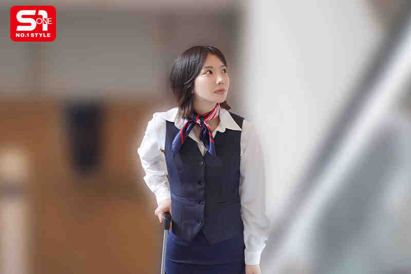 snos00062黑丝美腿OL